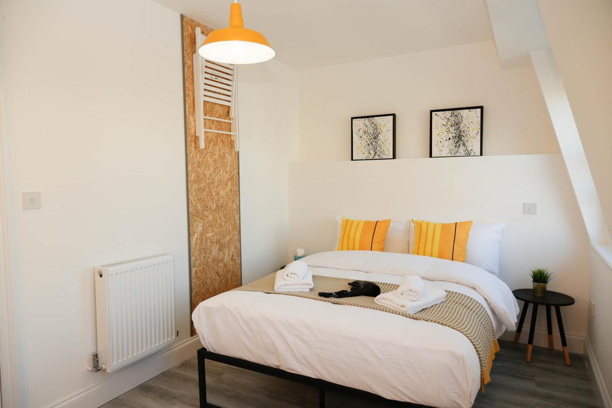Luxury Rooms In Camden Town Near Shops, Cafes, Bars & Metro With Shared Bathrooms ロンドン エクステリア 写真