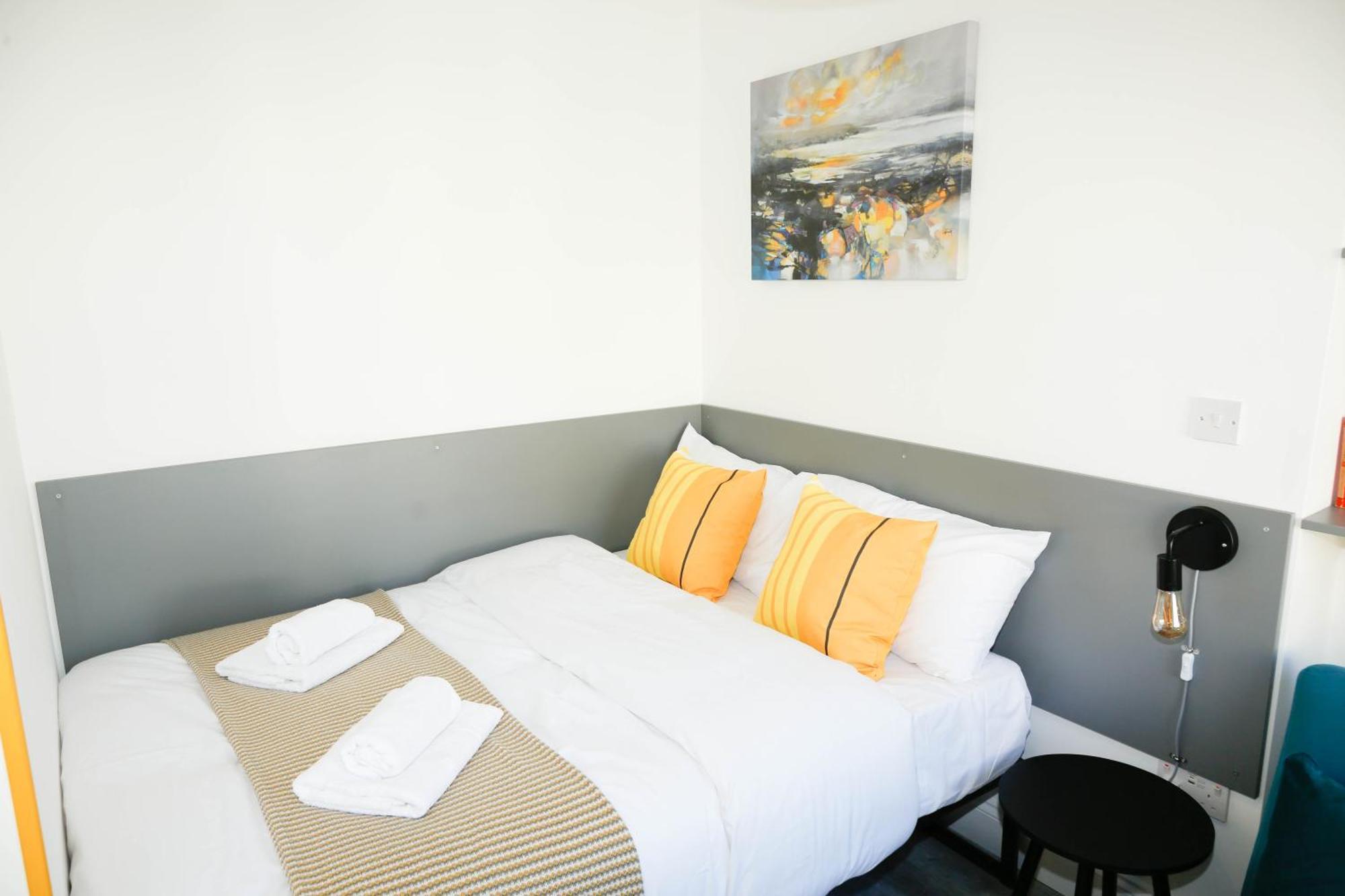 Luxury Rooms In Camden Town Near Shops, Cafes, Bars & Metro With Shared Bathrooms ロンドン エクステリア 写真